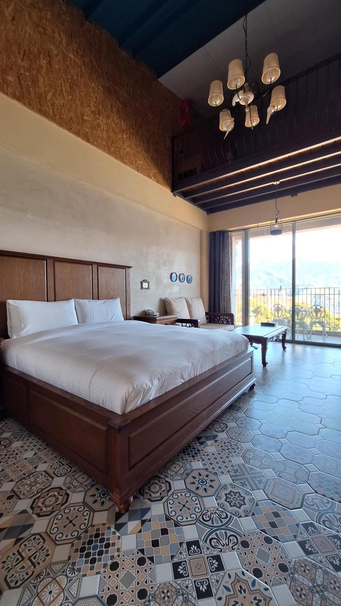 Moose & Squirrel Bed and Breakfast Renai Εξωτερικό φωτογραφία
