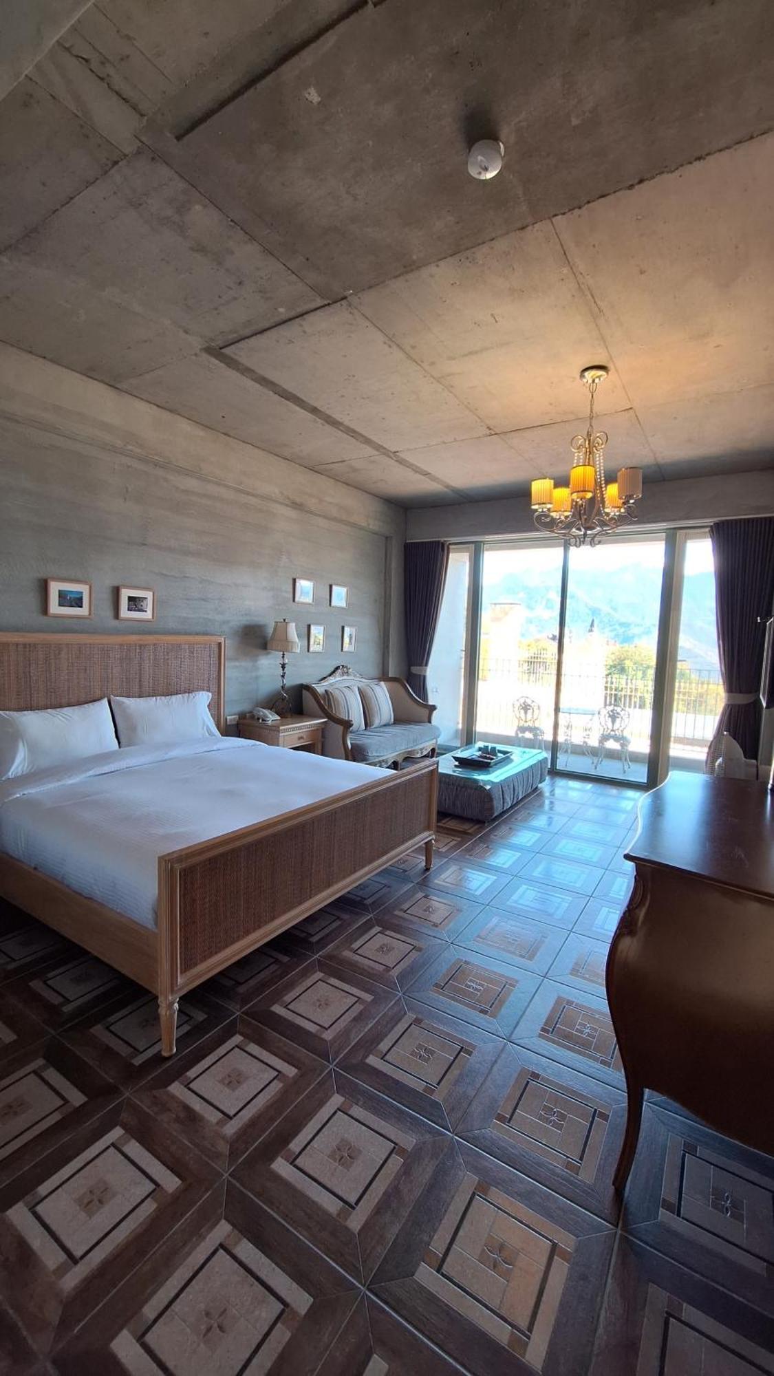 Moose & Squirrel Bed and Breakfast Renai Εξωτερικό φωτογραφία