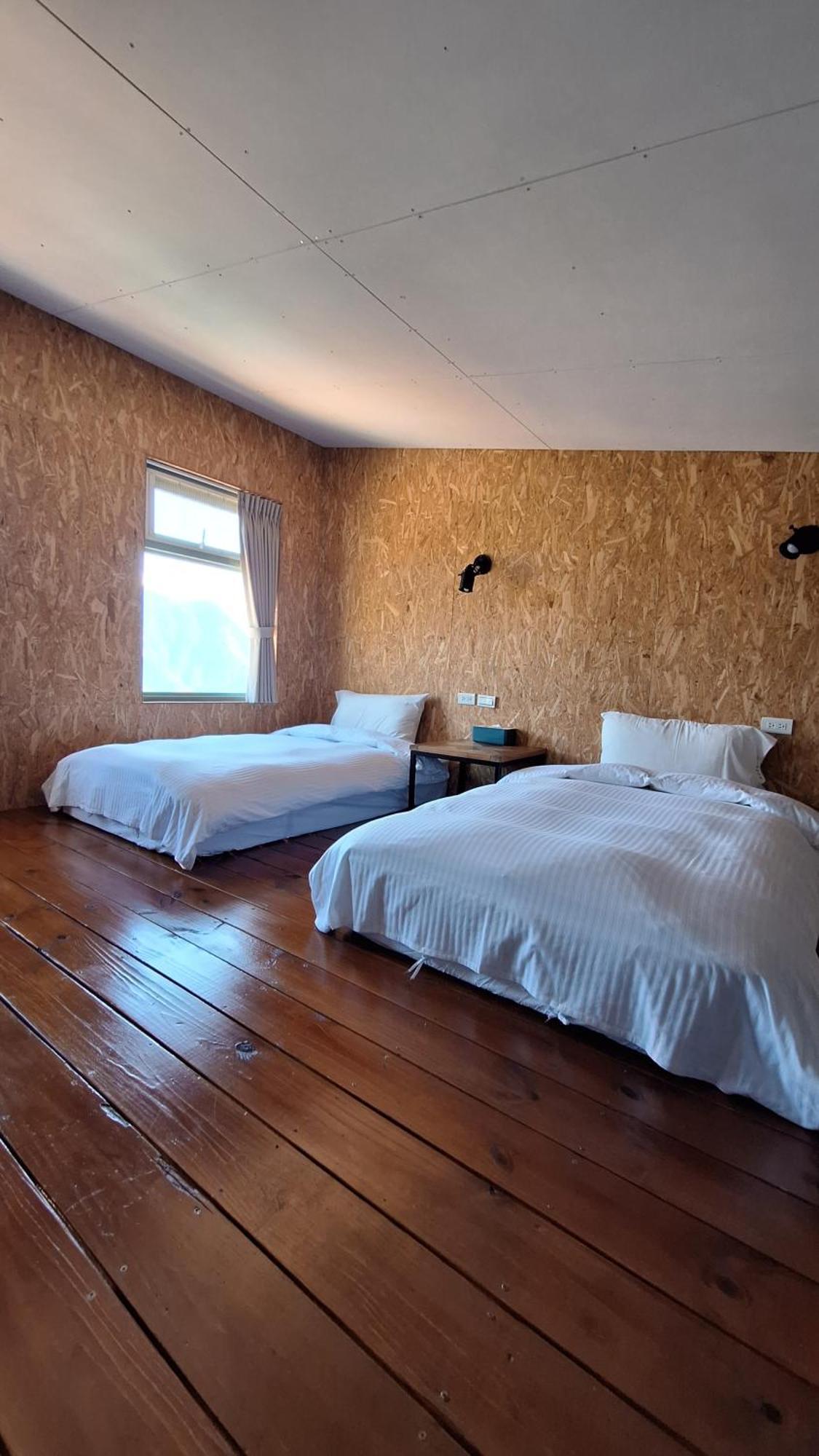 Moose & Squirrel Bed and Breakfast Renai Εξωτερικό φωτογραφία