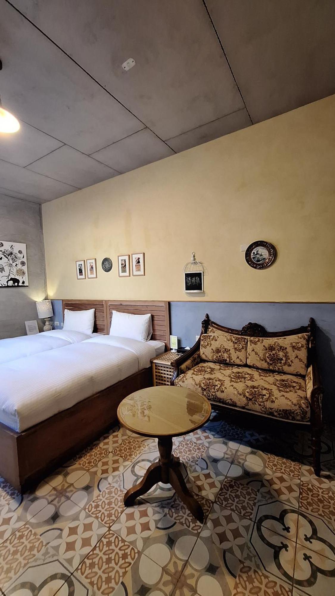 Moose & Squirrel Bed and Breakfast Renai Εξωτερικό φωτογραφία